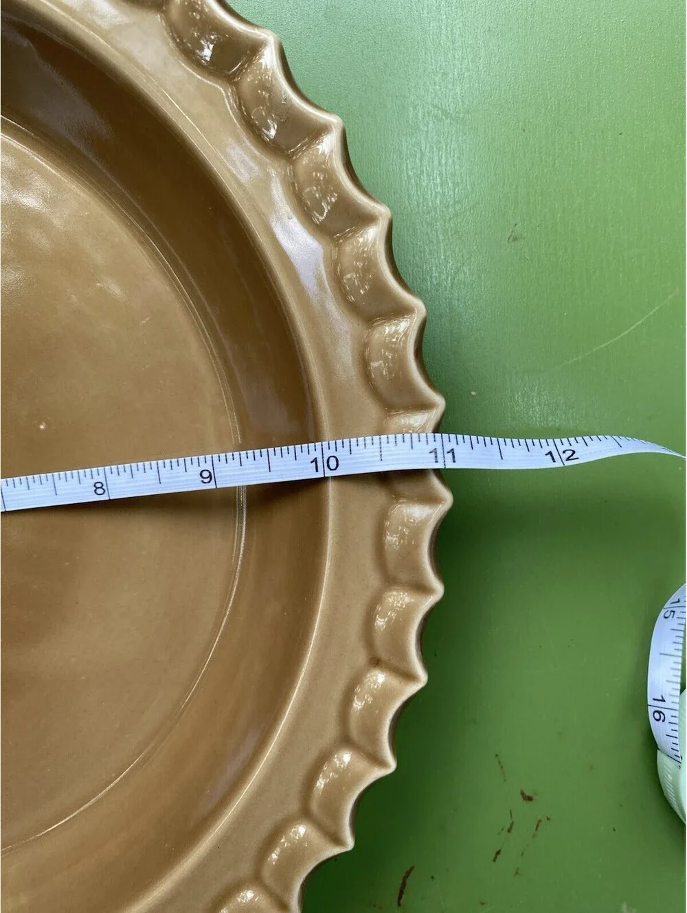 Autumn/Apple Pie Keeper Dish Brown Glaze Ceramic Pie Plate 11”